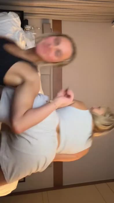 59eca4eb1ab0a9c5581b34290d1d0024b1545cf83fd2f070649dd2b15b410e56 thumbnail