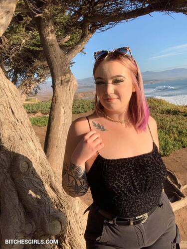 283387687443044648342657825093749369964 thumbnail