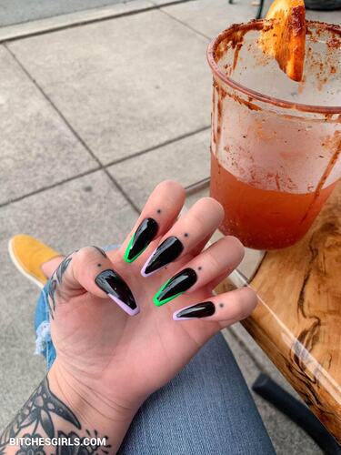 81696806203015397293640080209025825219 thumbnail