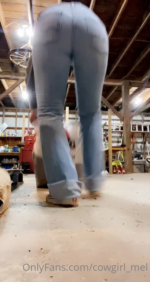 15ebf8ab4bfa50b132499dd353ee580cbdb8538022a8f562f0100422fbf75d87 thumbnail