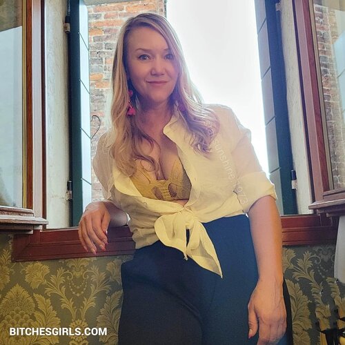 305580649442698383611744616719690603158 thumbnail