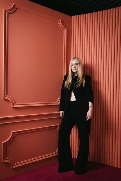 d35b107950fa58adf948866d091d1a73f38cf9dcb333903c2713fd685bdee944 thumbnail