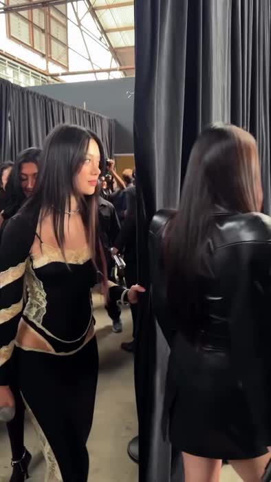 34d8e4b4ba56909f89250548f374c4be198dd6b91700d230b2af5a8989b73377 thumbnail