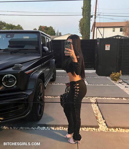 260843061981609676069864677239432047396 thumbnail