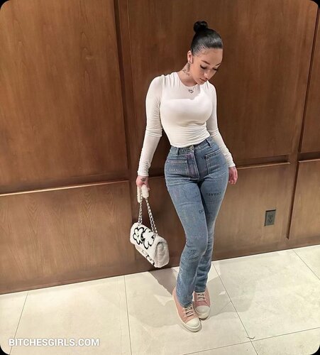 60313289505931301059261406644138552080 thumbnail