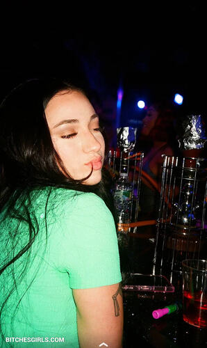 180045443030819523641712990693271594875 thumbnail