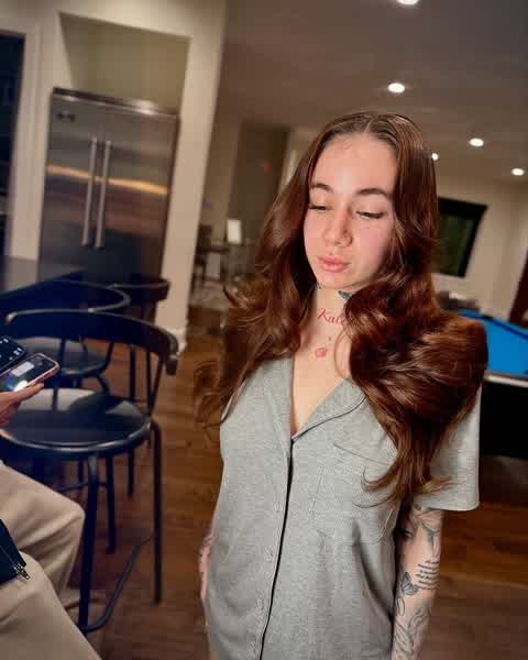 d880638a6e5ed28479ede272111efd39e173b8ed64b8ff324516689f2211198b thumbnail