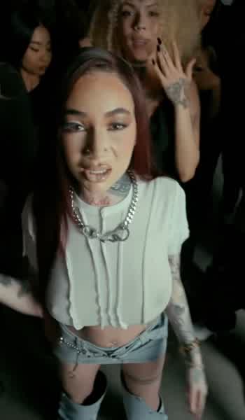 7ad0ccf6a8e9d8b5bdd3437bfd4576127617712270d90d96dd6b16969c9a4e3c thumbnail