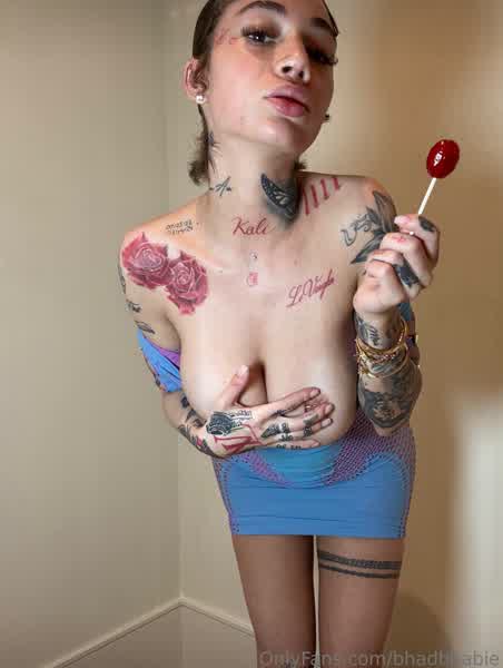 aa491a84765f7b679f6e9ff0003ed2e20d82c520b523b15931cfba4f0842f25a thumbnail