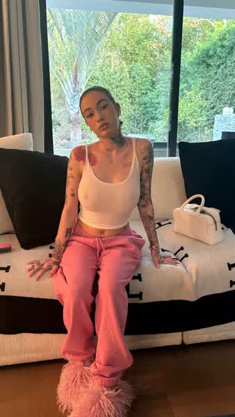 dca265d11b8a9db2e2744b4b4e965853409a567c07df72a6dc3de5c3484edf3c thumbnail