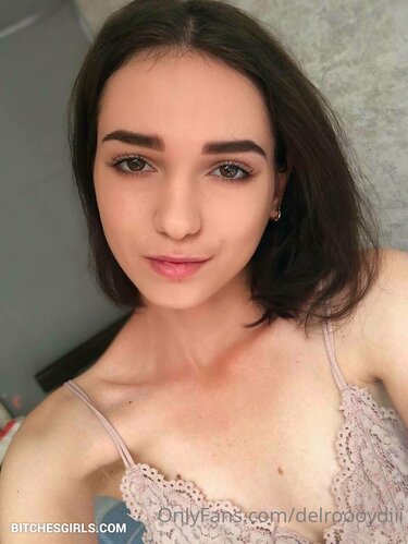 27937397912887113850129164661535184826 thumbnail