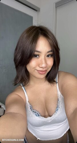 215008901074597781555654682975468219596 thumbnail