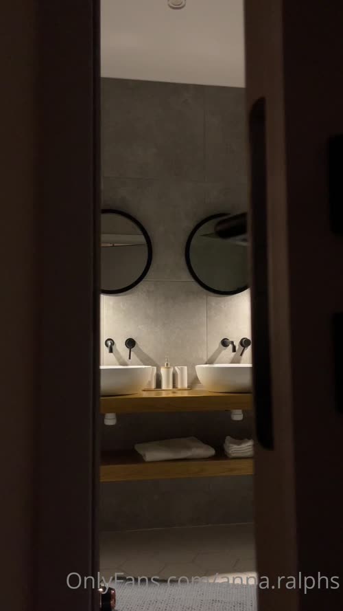 235976370001628959625185054583948024593 thumbnail