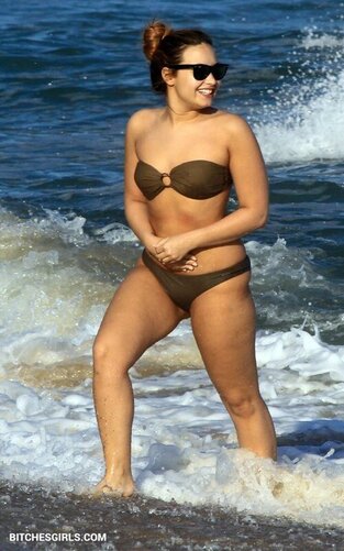 28486045602713209953345293357266381659 thumbnail