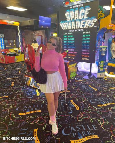 293100087124658094856174399880962928320 thumbnail