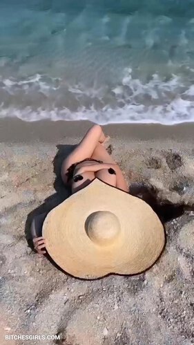 41585277887263829739911961799585629518 thumbnail