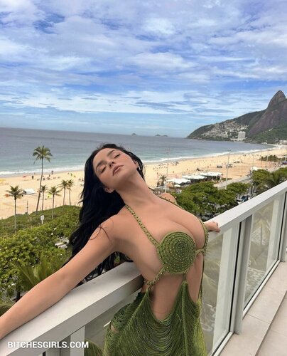 144741949550140679569355876322976436059 thumbnail