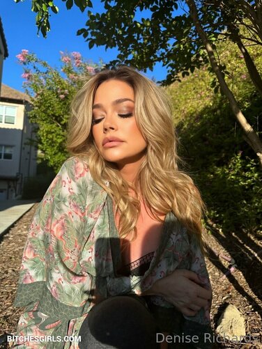 102579136273085660280935178560755534334 thumbnail