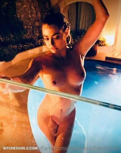 29828829566858537646150111826707171638 thumbnail