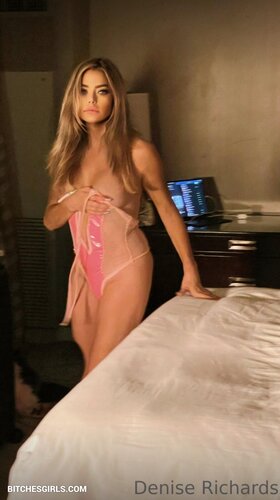 161922306334712382793508637317481850656 thumbnail