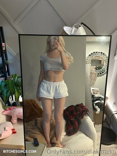 317388459728082889504199456953327046046 thumbnail