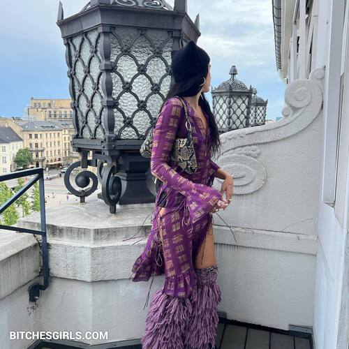 232967427885515253488328347689395743631 thumbnail