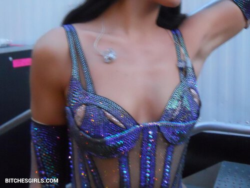 31109847262727976990197305657097695470 thumbnail