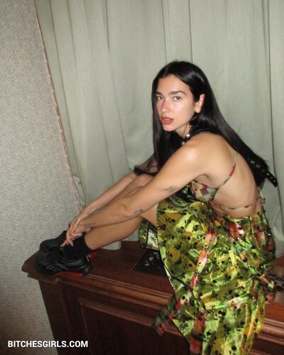 66879216792229769828173435877521541018 thumbnail