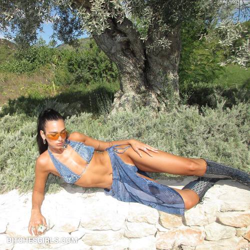 216364429821294275146279761752067279819 thumbnail