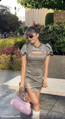 121027780613522098557652416642466267060 thumbnail