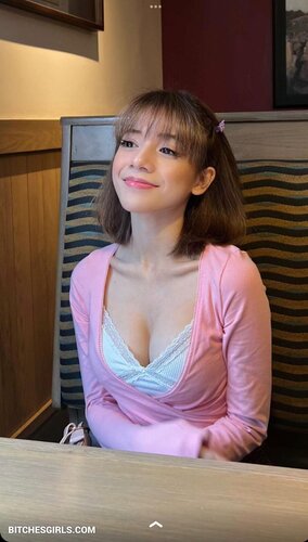 103693982922706553775756548328536061877 thumbnail