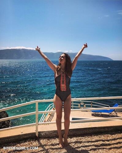 303360302582728578620484922163823668198 thumbnail