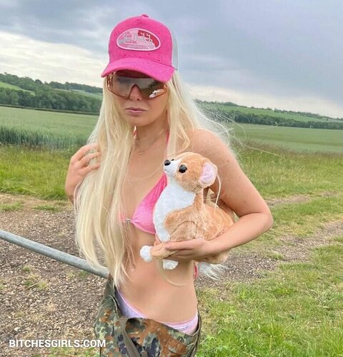 276890508646124399601683843347972715424 thumbnail