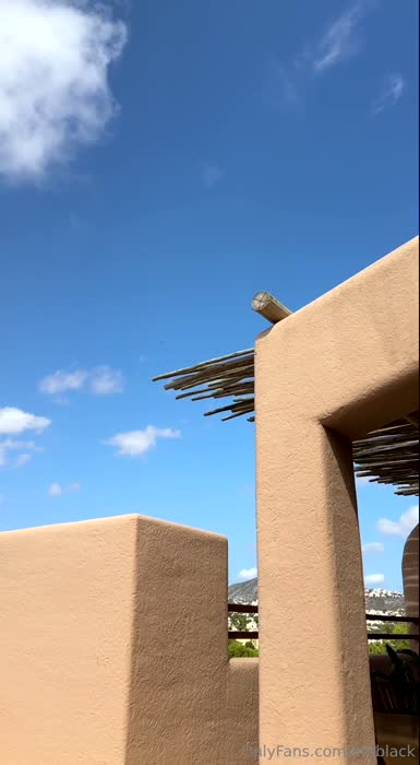 cf48ef474bd679872e80e745c9dfef85fec4fac42df3c43b3516352063cc469a thumbnail