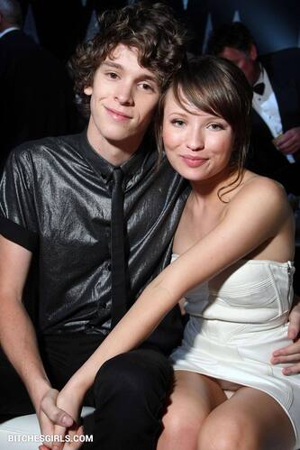 221935824562337959157139159106165919463 thumbnail