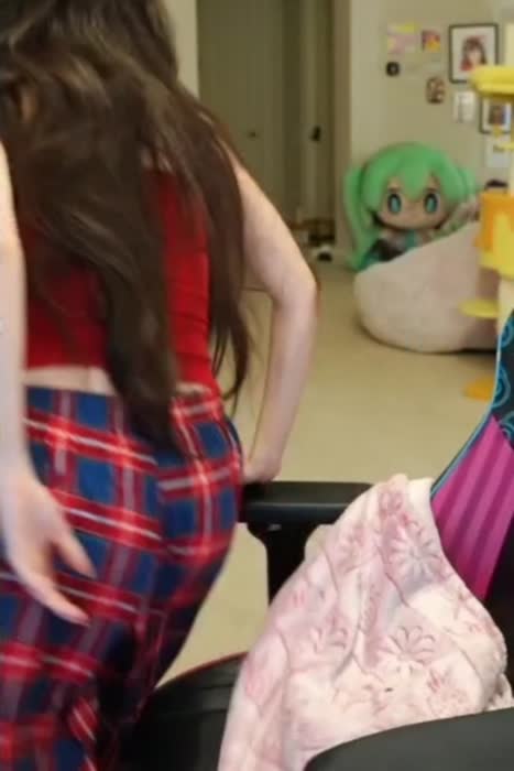 Emily Schunk Petite Wasian - Emiru Twitch Nude Videos