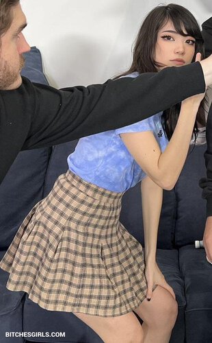 207904656602805656569781686274483864704 thumbnail