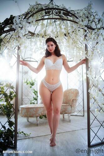 66120511452791023456816781052578426452 thumbnail