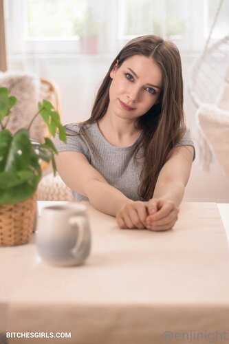 1916427959698560203239024132065479604 thumbnail