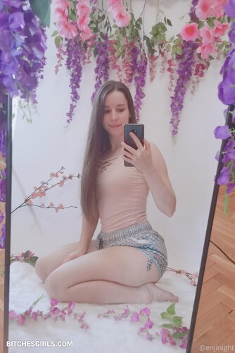 230926226049055456600975076834659699258 thumbnail