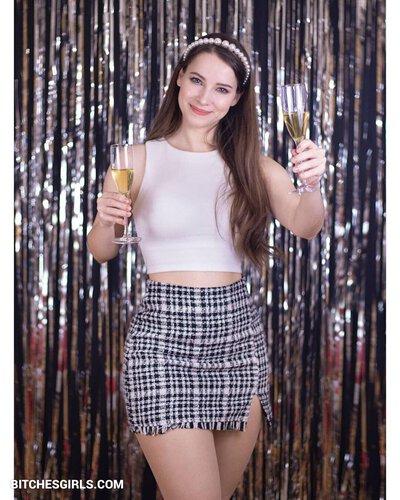 58186406197322527202218916128084097409 thumbnail