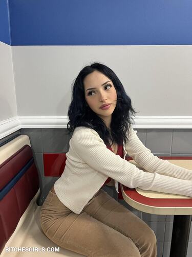 135960116519921292391347930705577606513 thumbnail