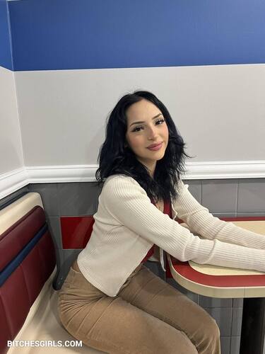 155219060887977537934844247679661564990 thumbnail