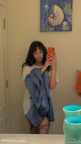 22785546708297681133015148844361206428 thumbnail