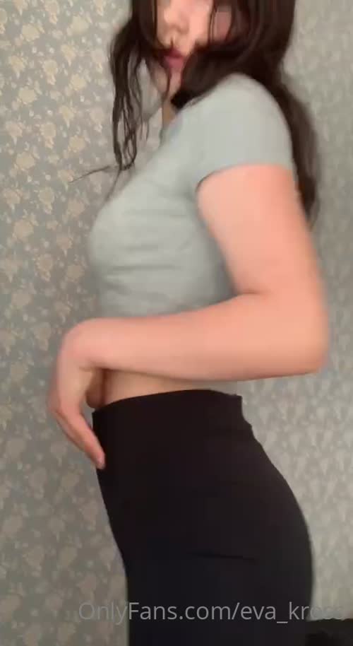 231833000446452263242100559087238647122 thumbnail