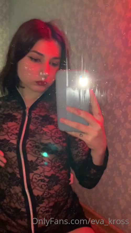 Eva Kross Petite Nude Slim Girl - Onlyfans Leaked Naked Pics