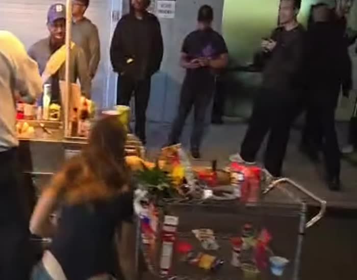 b0da890185ce3546a37d5f9ebec028619c33ac819536ad6cbcc86871170f1dbb thumbnail