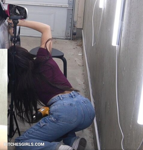 251781072535706857791636705380516440609 thumbnail