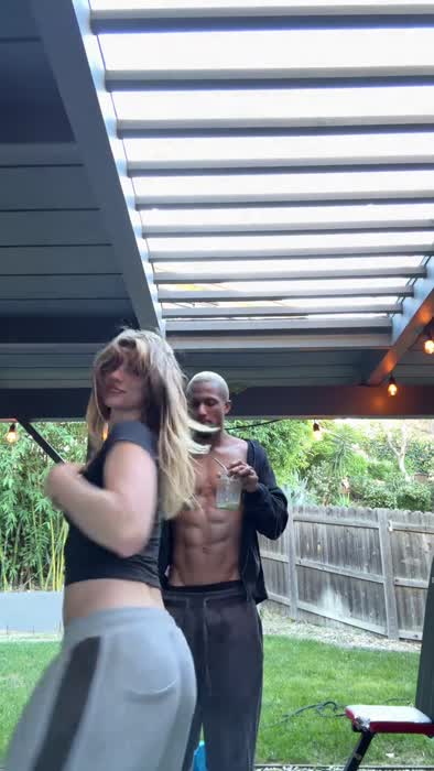 91d4888a0698fe42832f4181e189f6f1a76cca94d9c3ca16a957ccb827bf1147 thumbnail