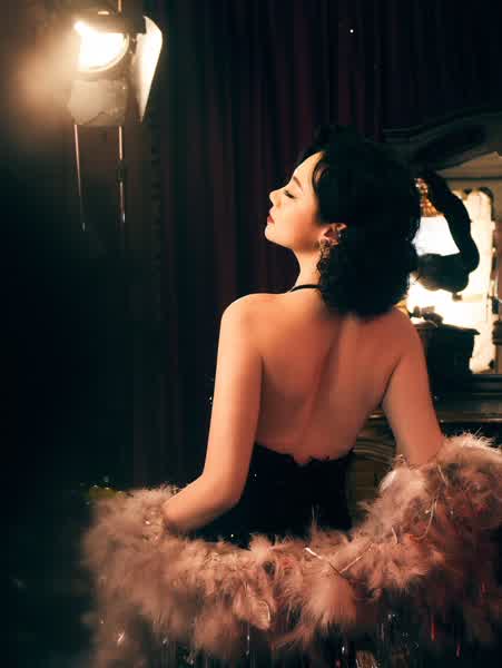 bac463a42ca82a8d181c482e744978d2efcec76486c0acbd28c21baa393e284c thumbnail